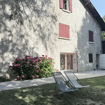 La Maison Du Semesterbostad Vions